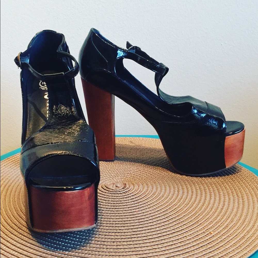 NO OFFERS Jeffery Campbell's Black Platforms